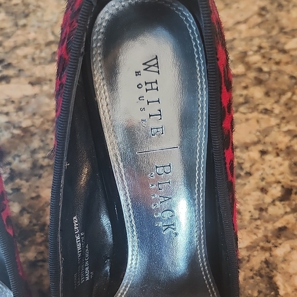White‎ House Black Market Red and Black Heels with Leopard Print - Picture 2 of 6